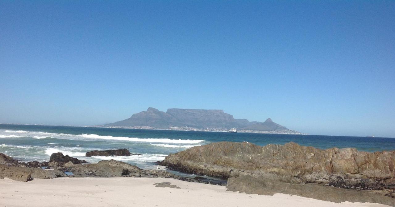 White Waves Beach House Bloubergstrand Eksteriør billede