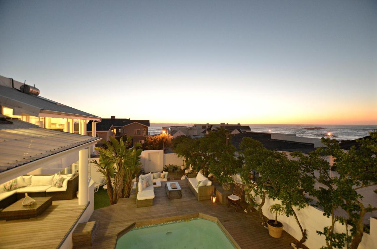 White Waves Beach House Bloubergstrand Eksteriør billede